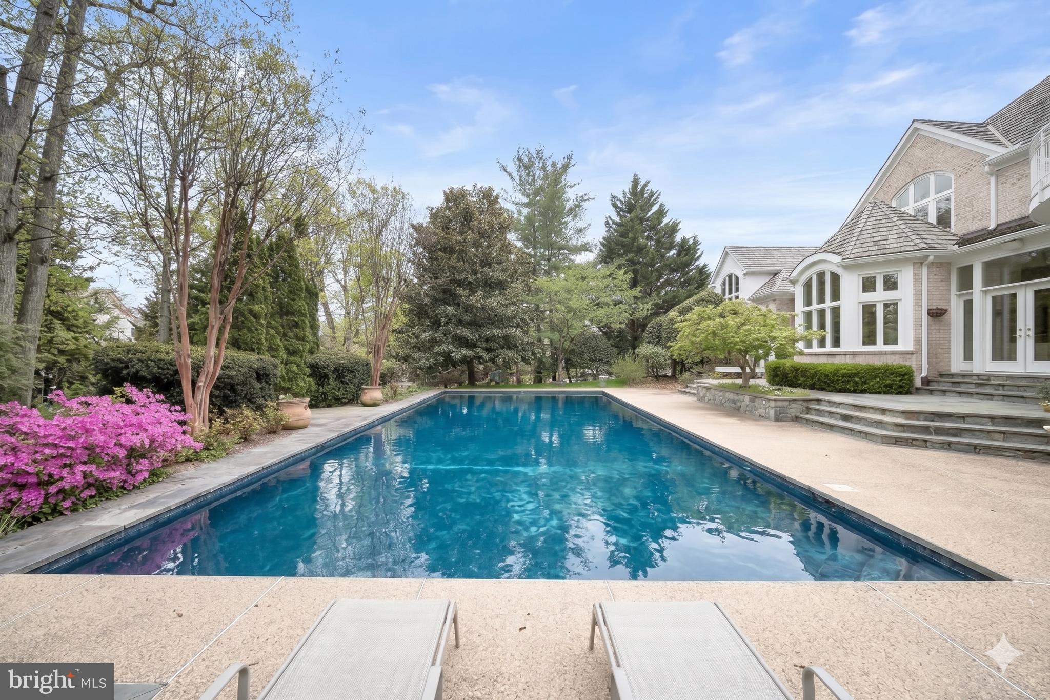 AVENEL - Residential