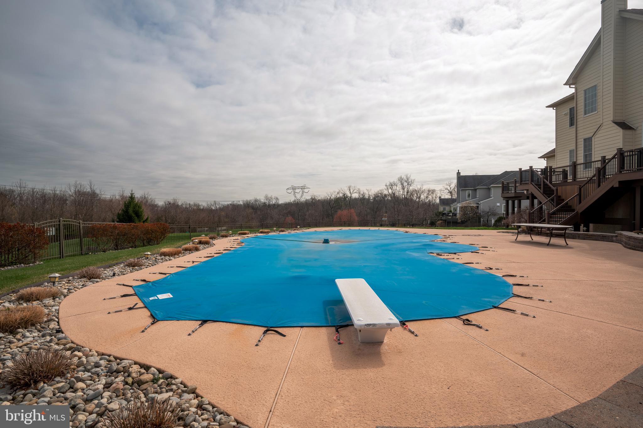 ESTATES AT HILLTOWN - Residential