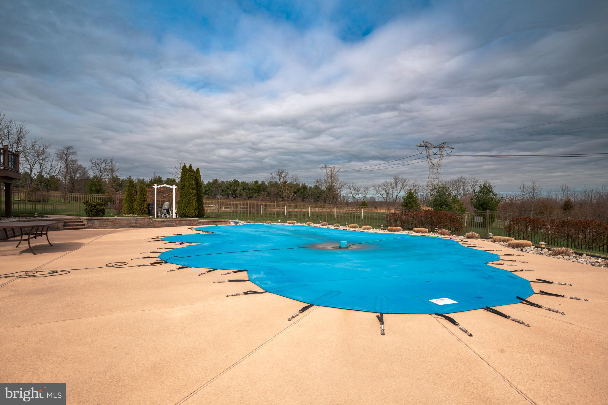 ESTATES AT HILLTOWN - Residential