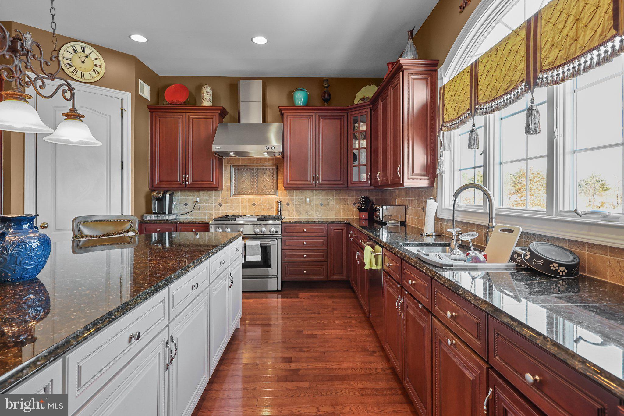 ESTATES AT HILLTOWN - Residential