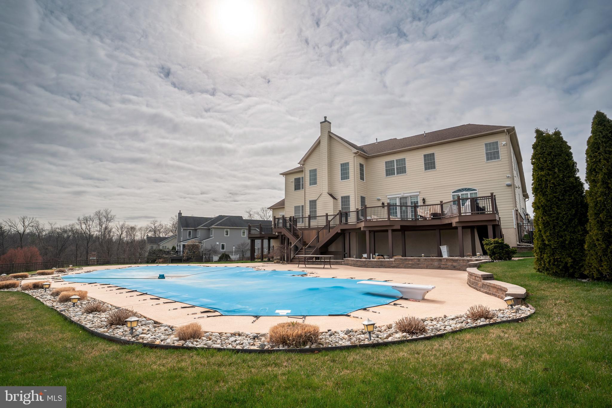 ESTATES AT HILLTOWN - Residential