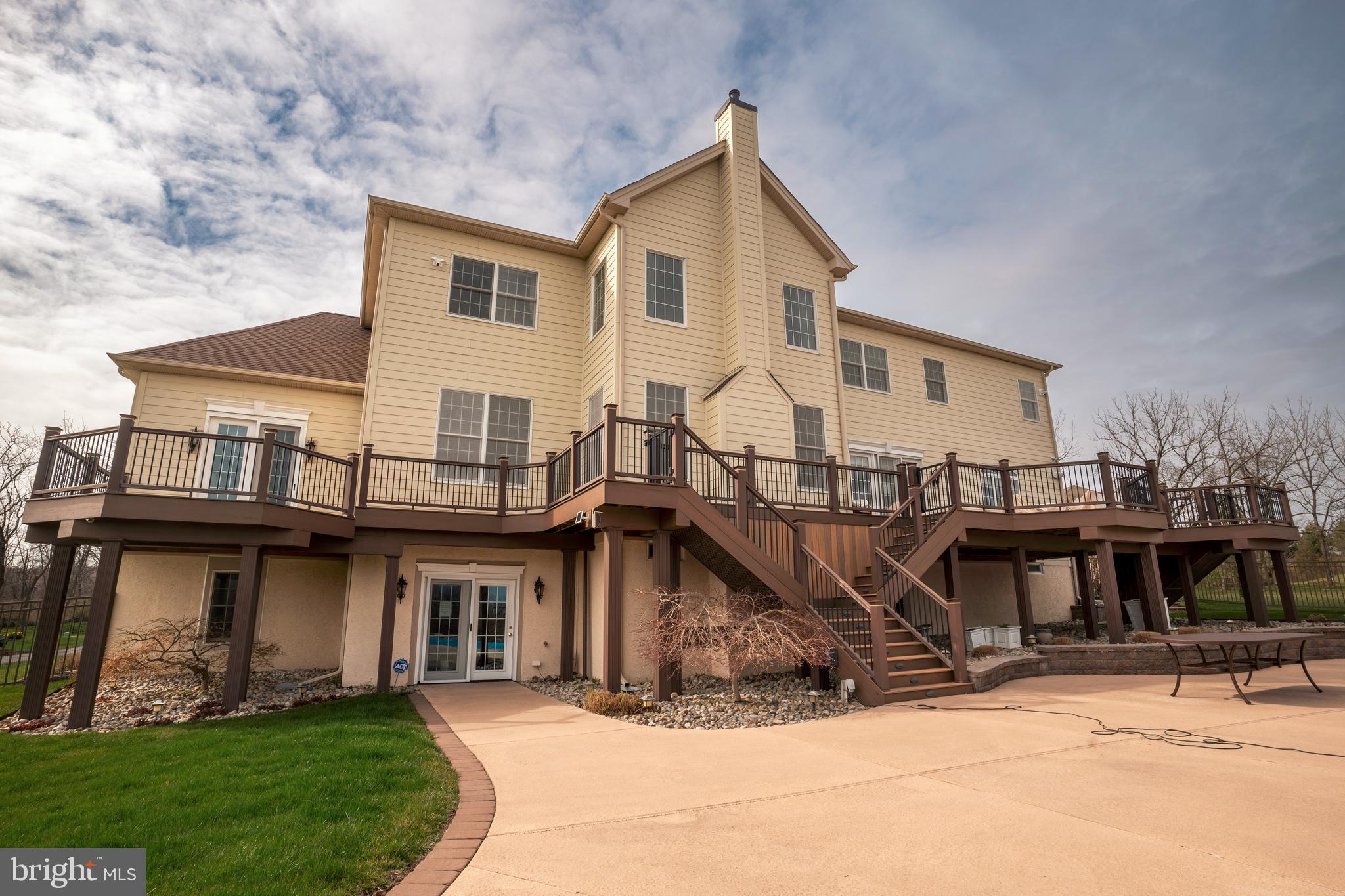 ESTATES AT HILLTOWN - Residential