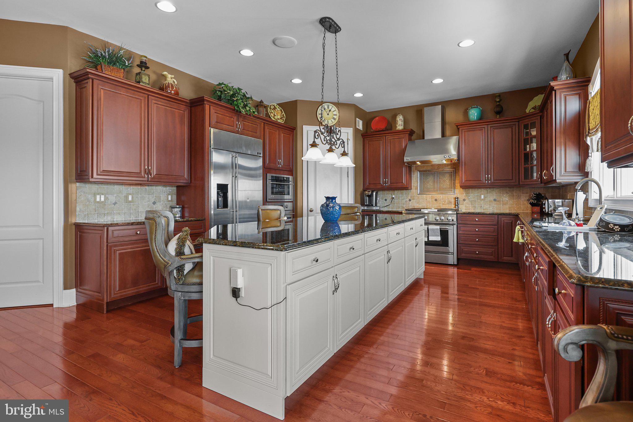 ESTATES AT HILLTOWN - Residential