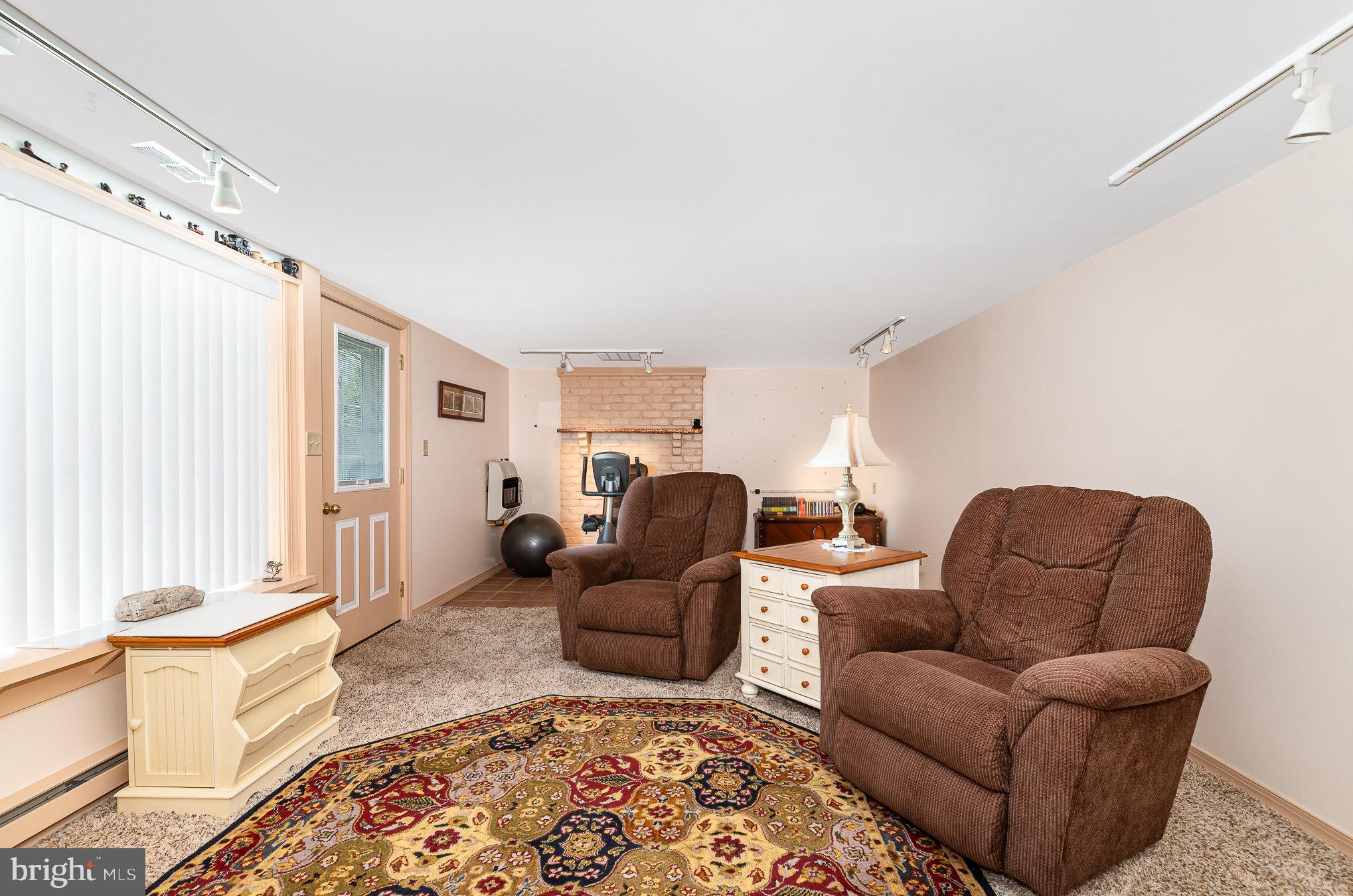 FAIRVIEW PARK - Residential