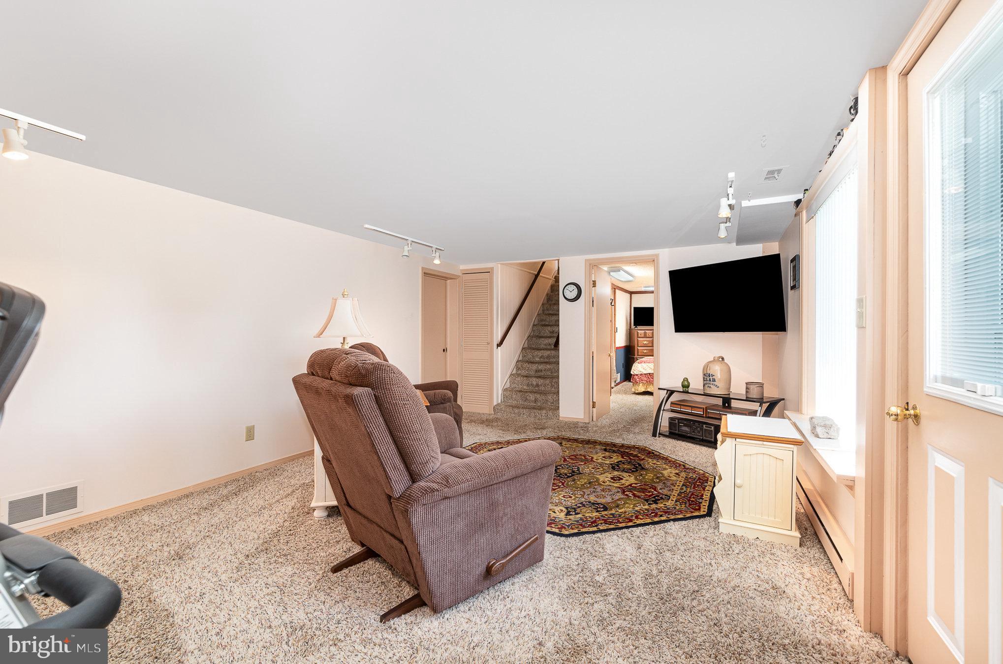 FAIRVIEW PARK - Residential