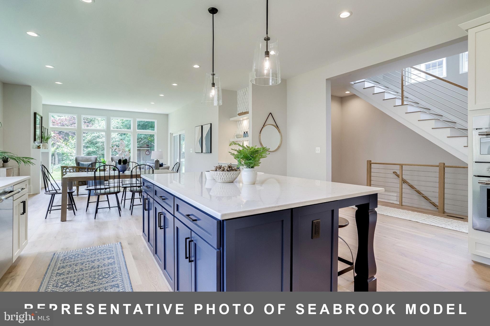 ADDISON HEIGHTS - Residential