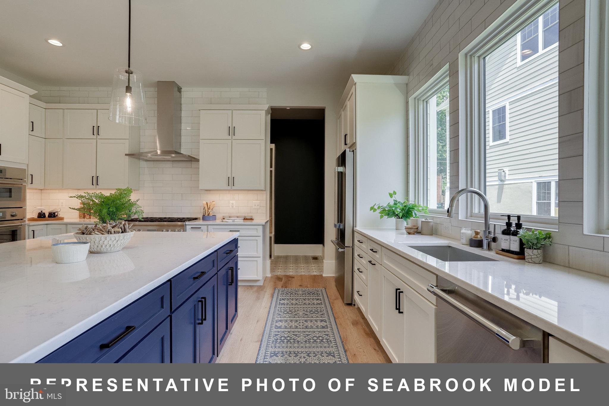 ADDISON HEIGHTS - Residential