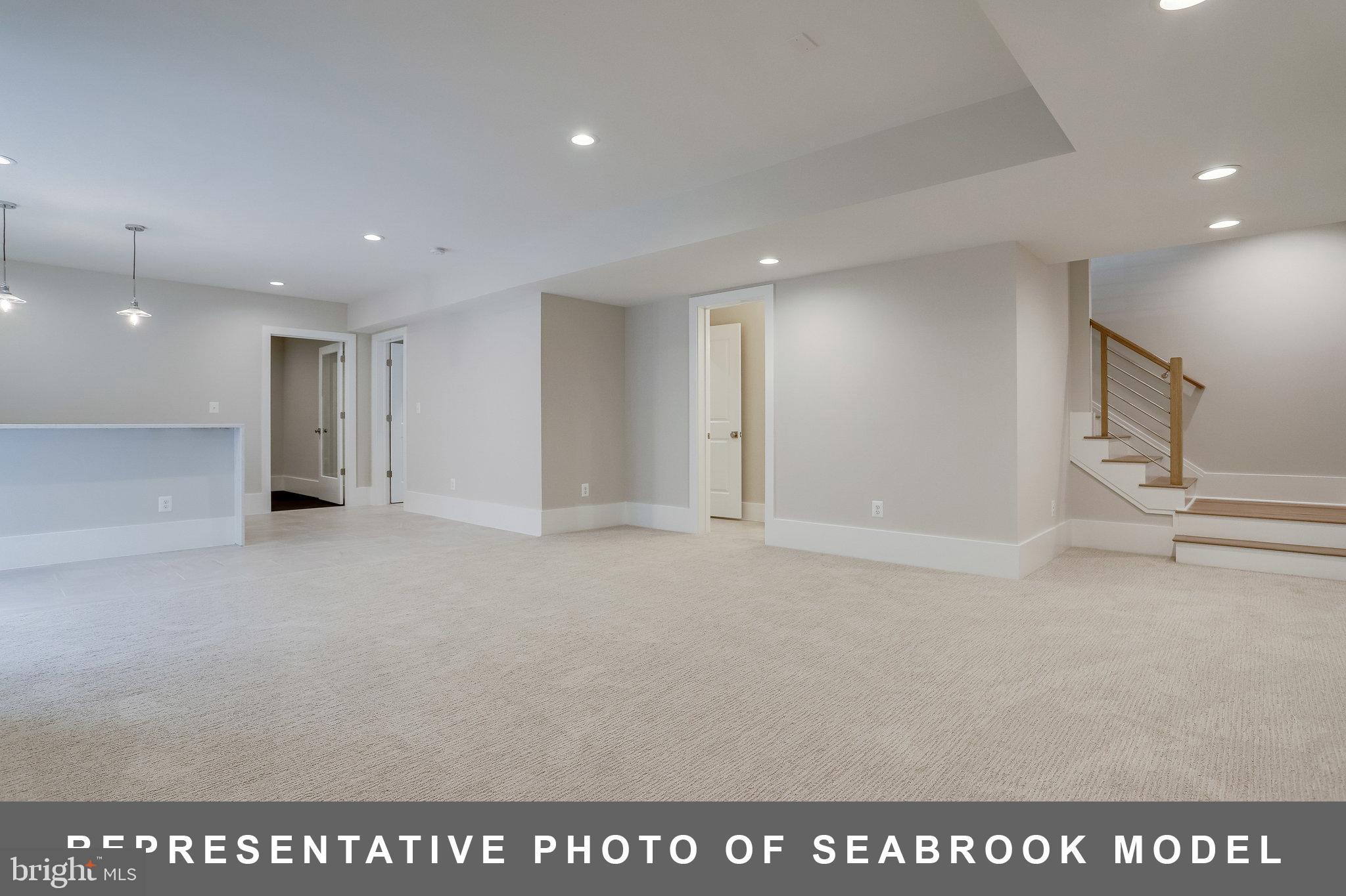 ADDISON HEIGHTS - Residential