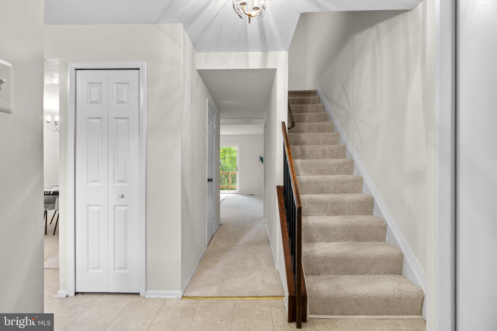 7363 HICKORY LOG CIRCLE