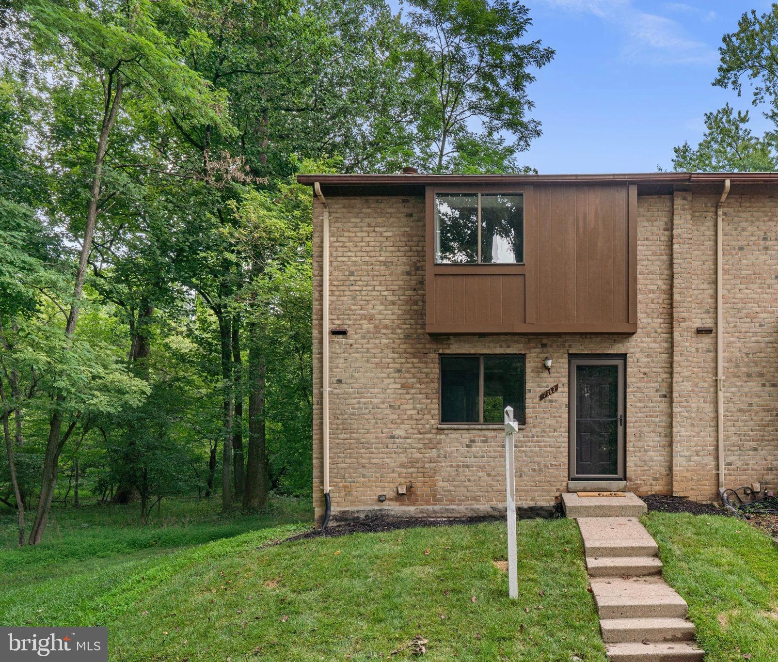 7363 HICKORY LOG CIRCLE