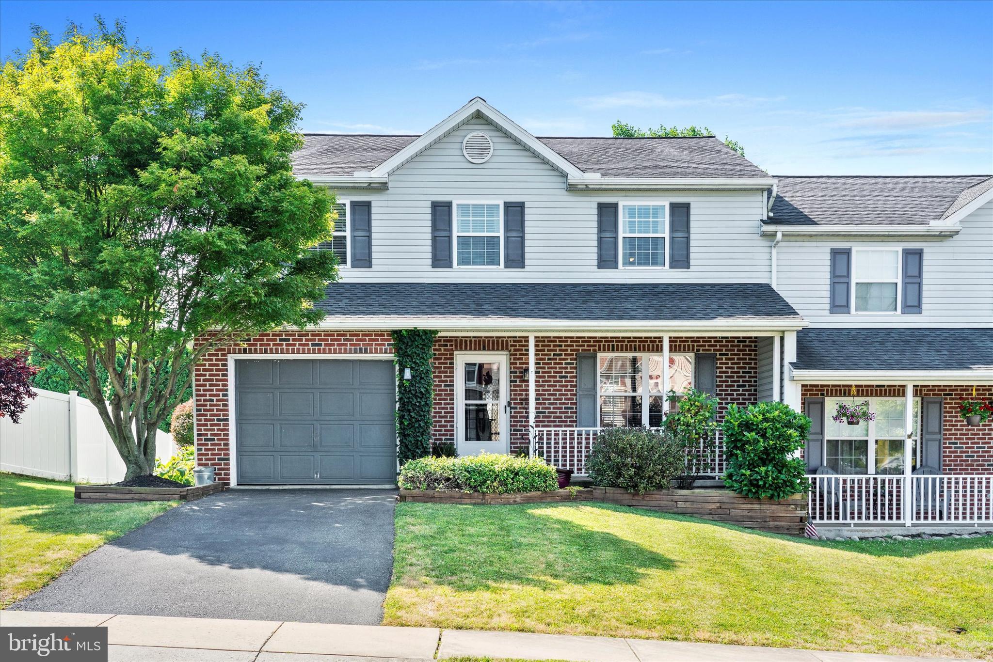 WHITFORD HILL - Residential