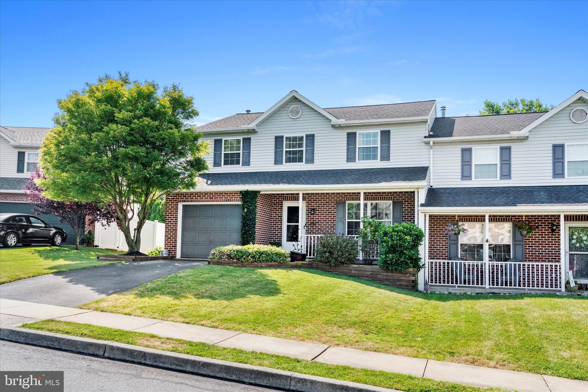 WHITFORD HILL - Residential