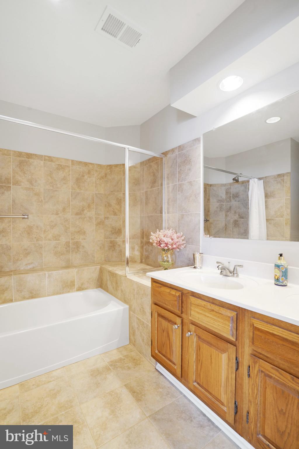 LAFAYETTE FOREST - Residential