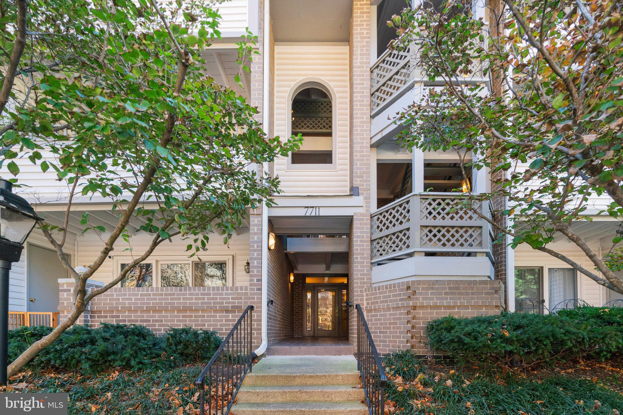 7711 LAFAYETTE FOREST DRIVE 22