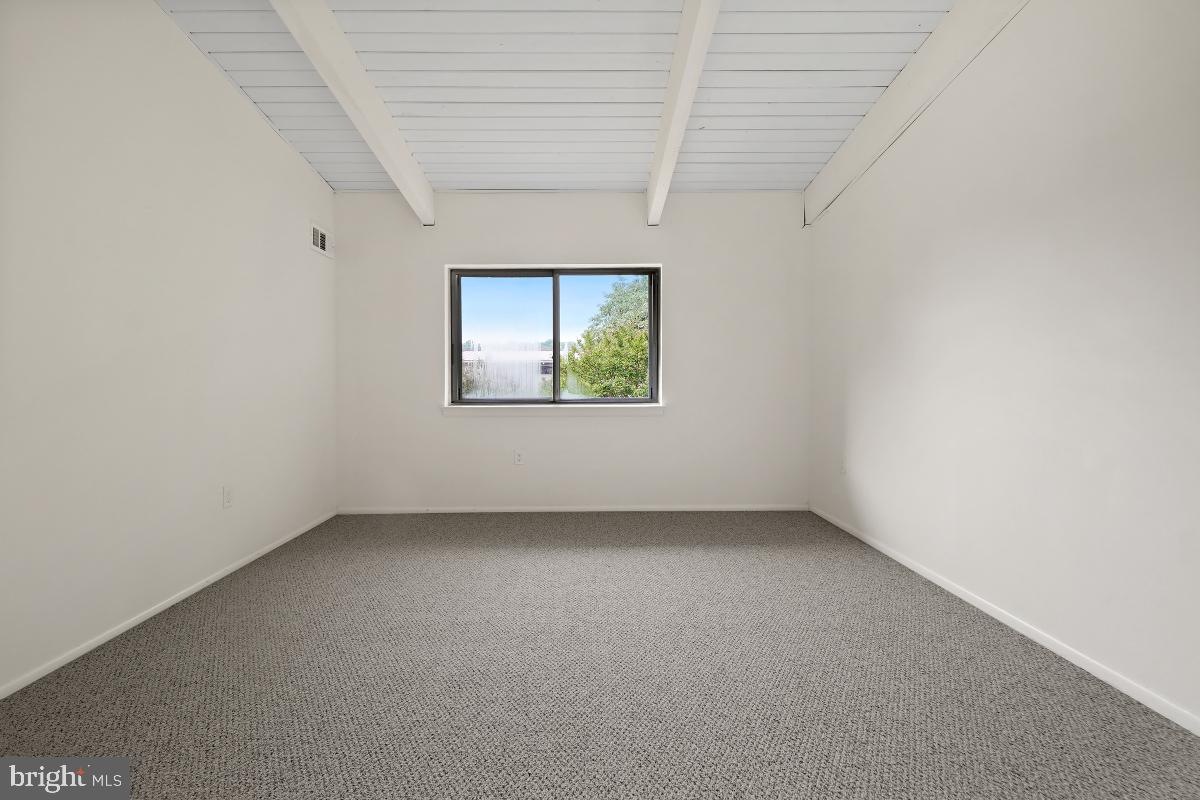 MARYLAND FARMS CONDO - Residential