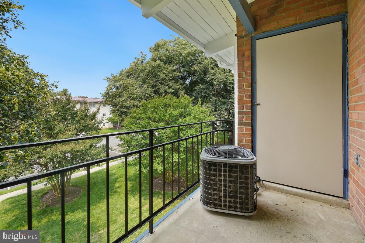 MARYLAND FARMS CONDO - Residential