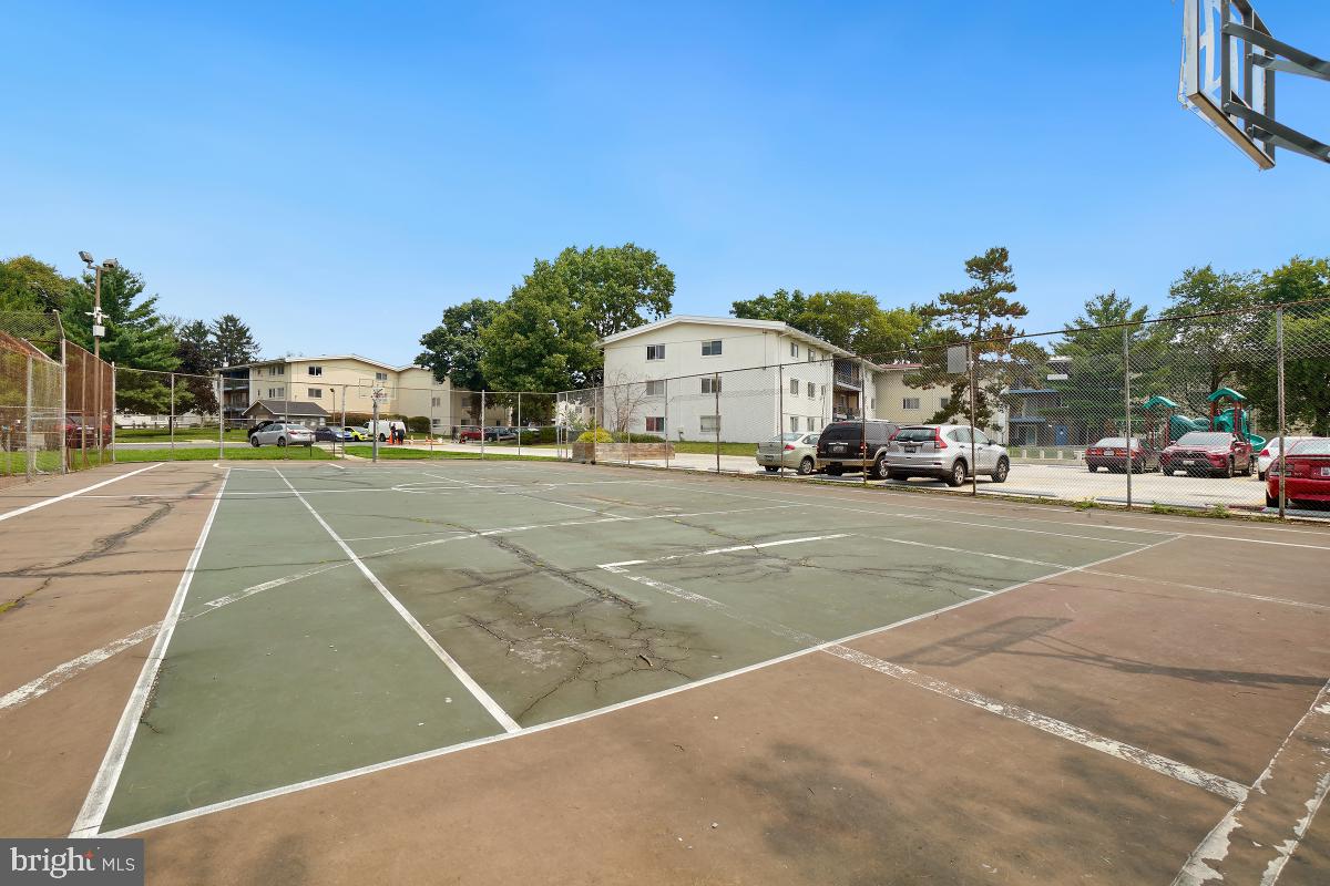 MARYLAND FARMS CONDO - Residential