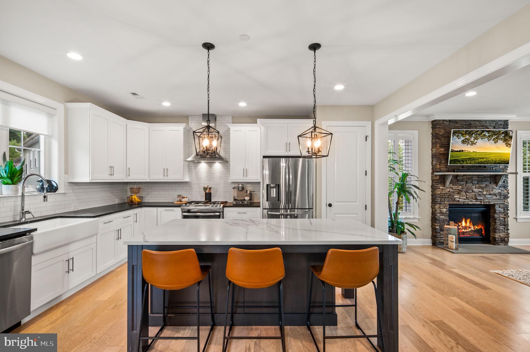 WASHINGTON MANOR - Residential