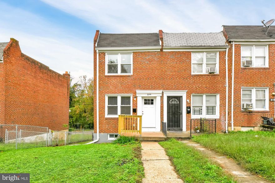 Fully renovated from top to bottom by CR of Maryland! Upgrades include new flooring and fresh paint throughout. Luxury kitchen with upgraded counter tops and brand new stainless steel appliances. 2  bedrooms, and 1 full bathrooms on the upper level. Call today to schedule a private showing!  Virtual tour available