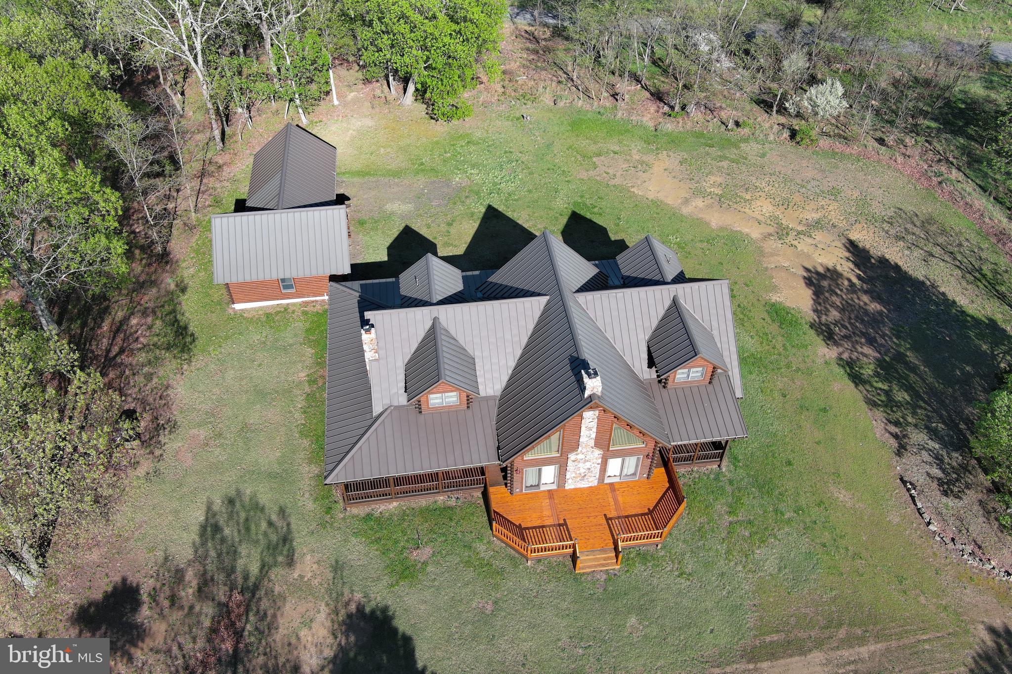 BLUFFS ON THE POTOMAC - Residential