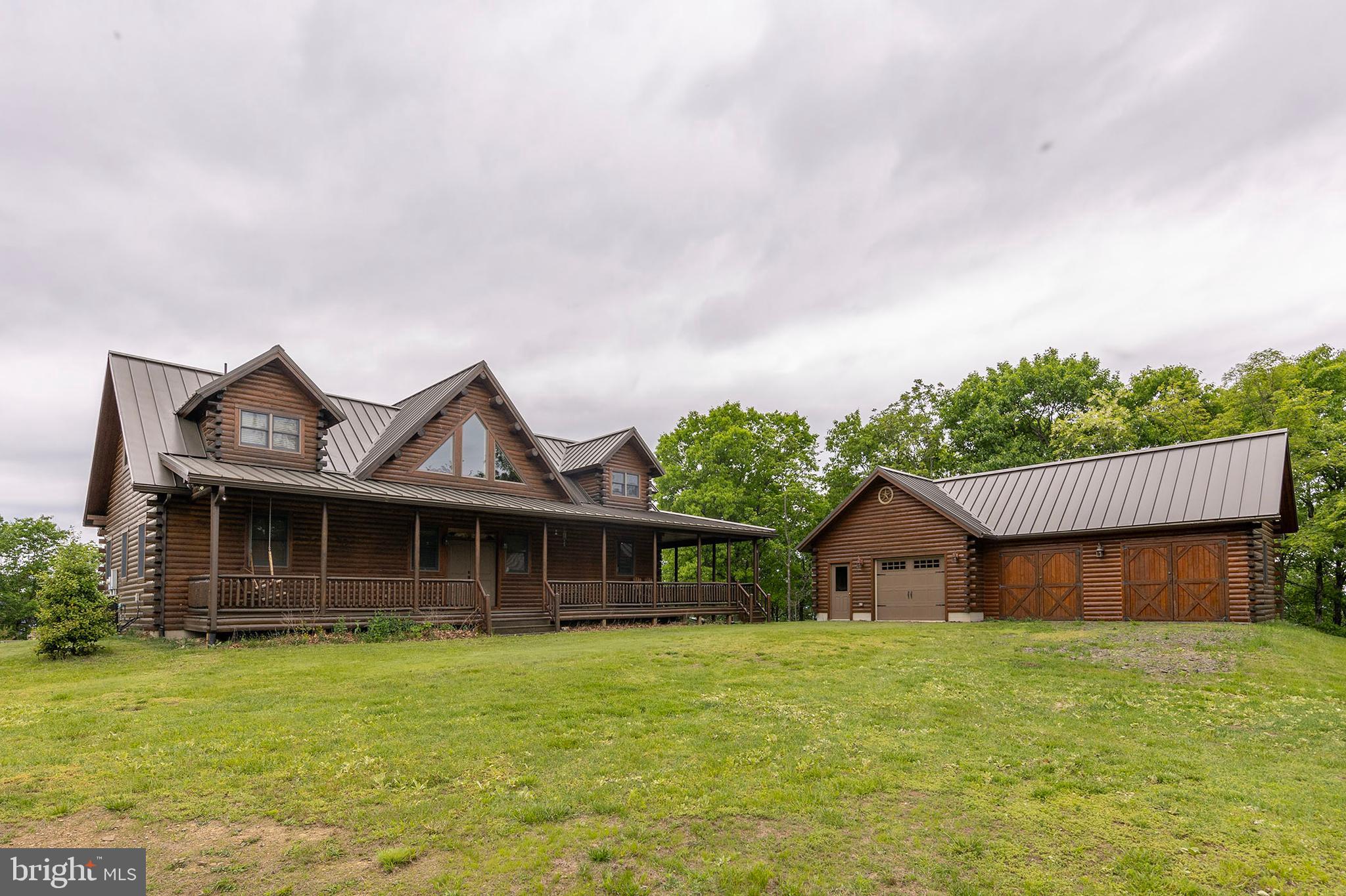 BLUFFS ON THE POTOMAC - Residential