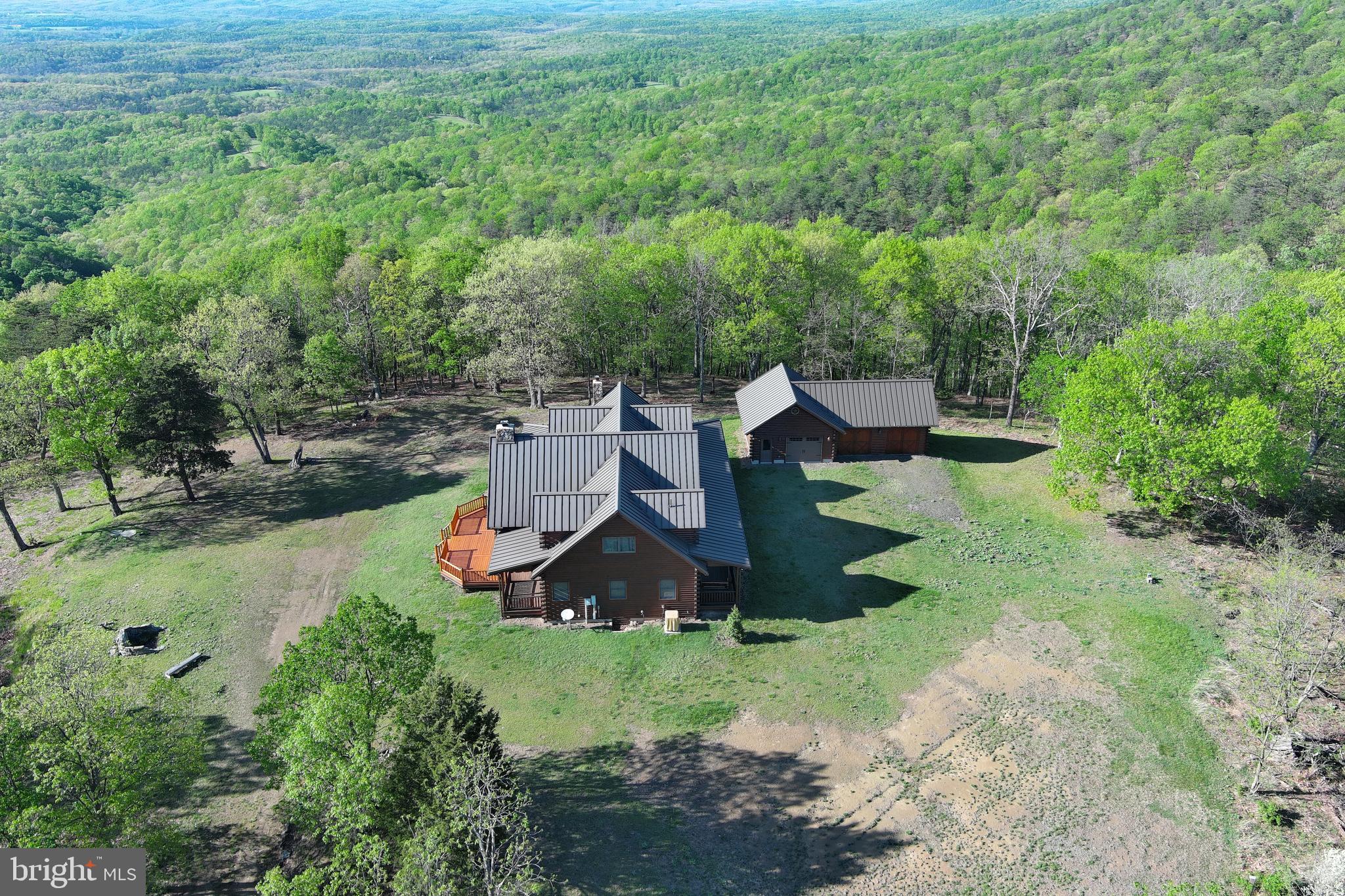 BLUFFS ON THE POTOMAC - Residential