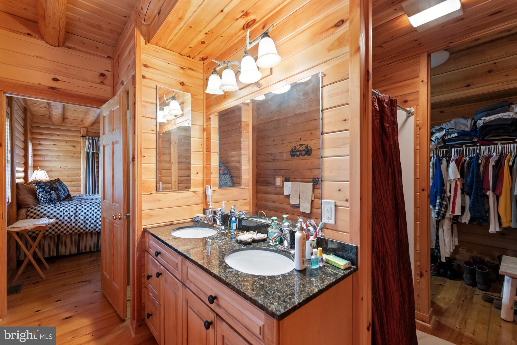 BLUFFS ON THE POTOMAC - Residential