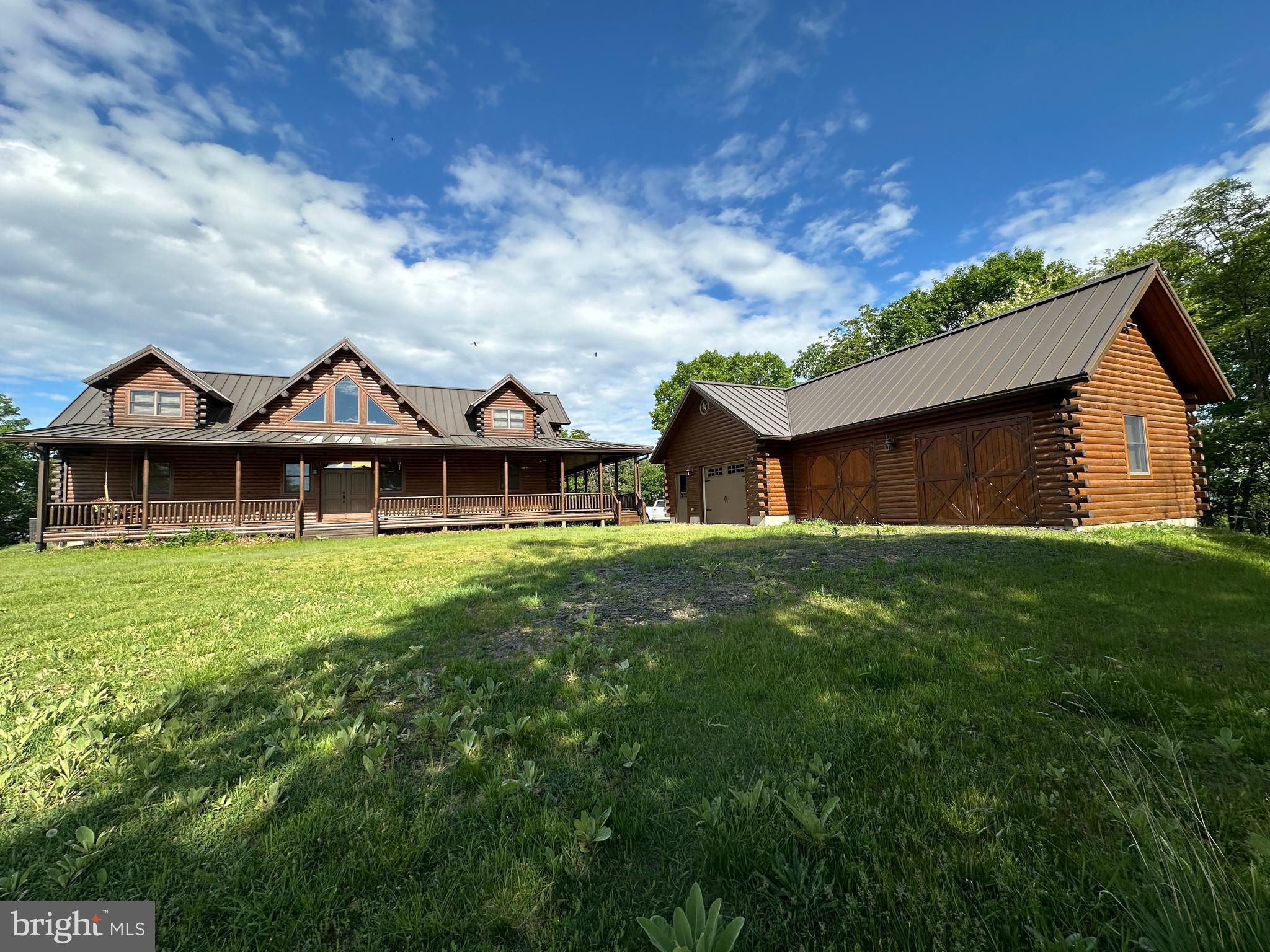 BLUFFS ON THE POTOMAC - Residential