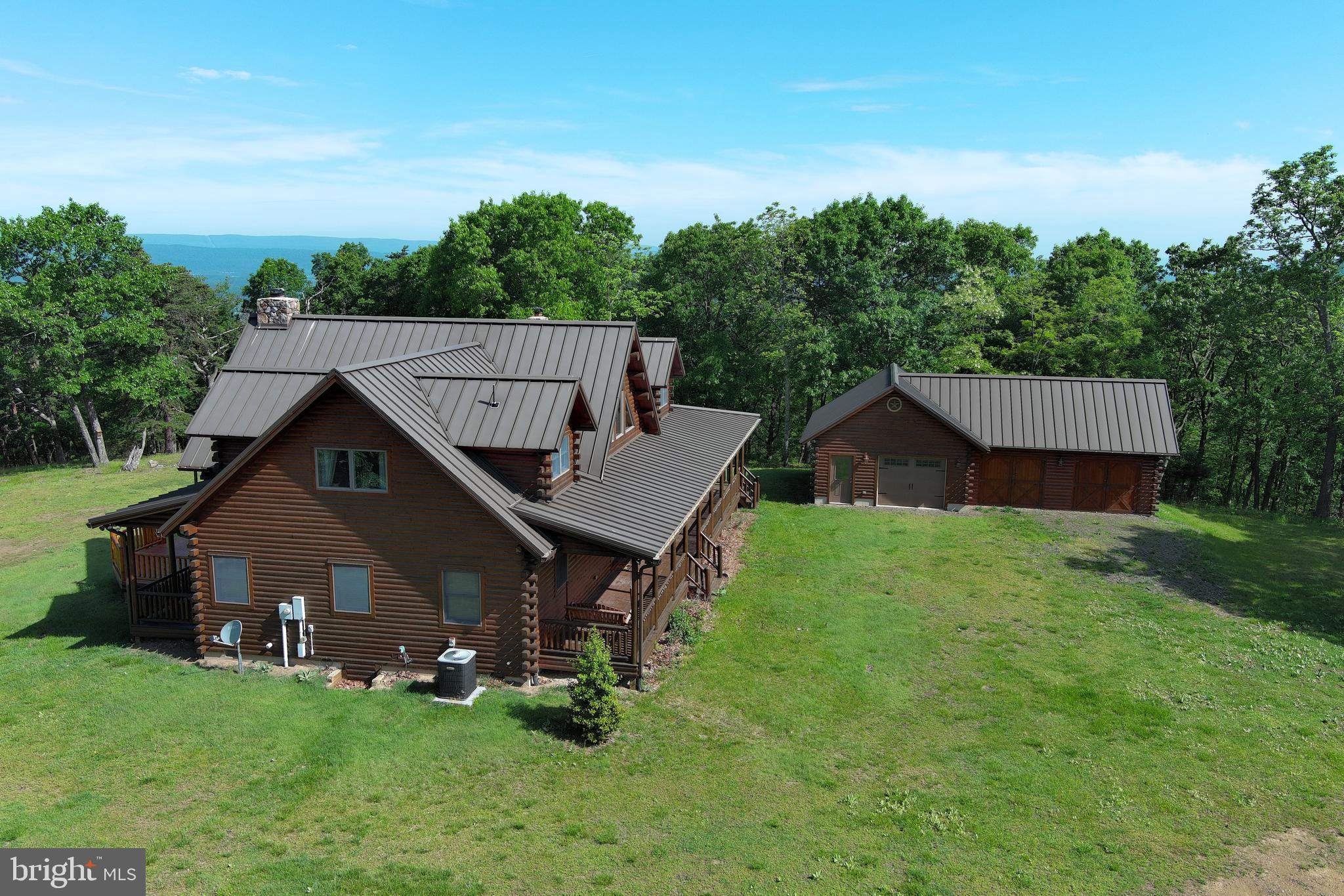 BLUFFS ON THE POTOMAC - Residential