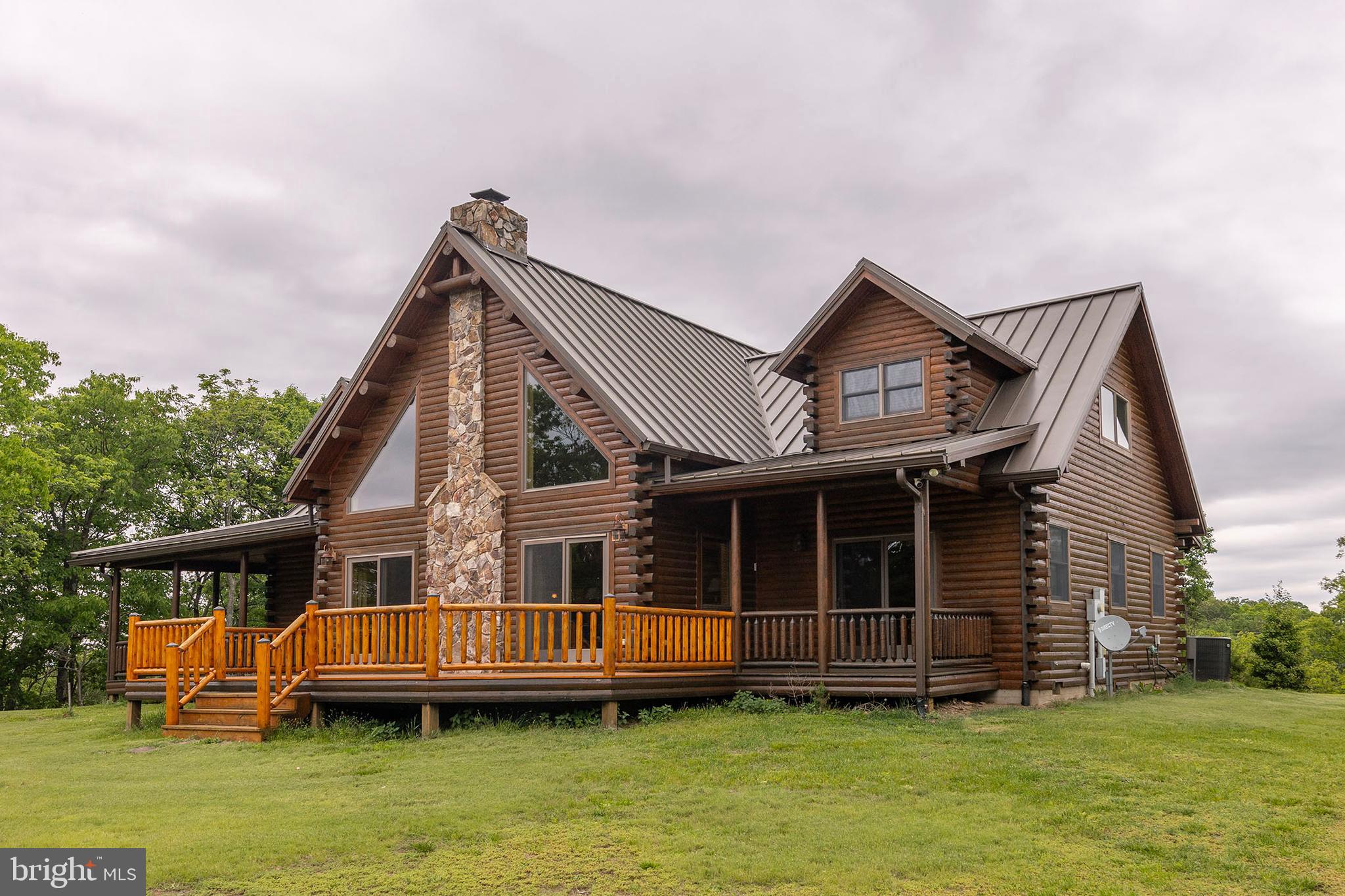 BLUFFS ON THE POTOMAC - Residential