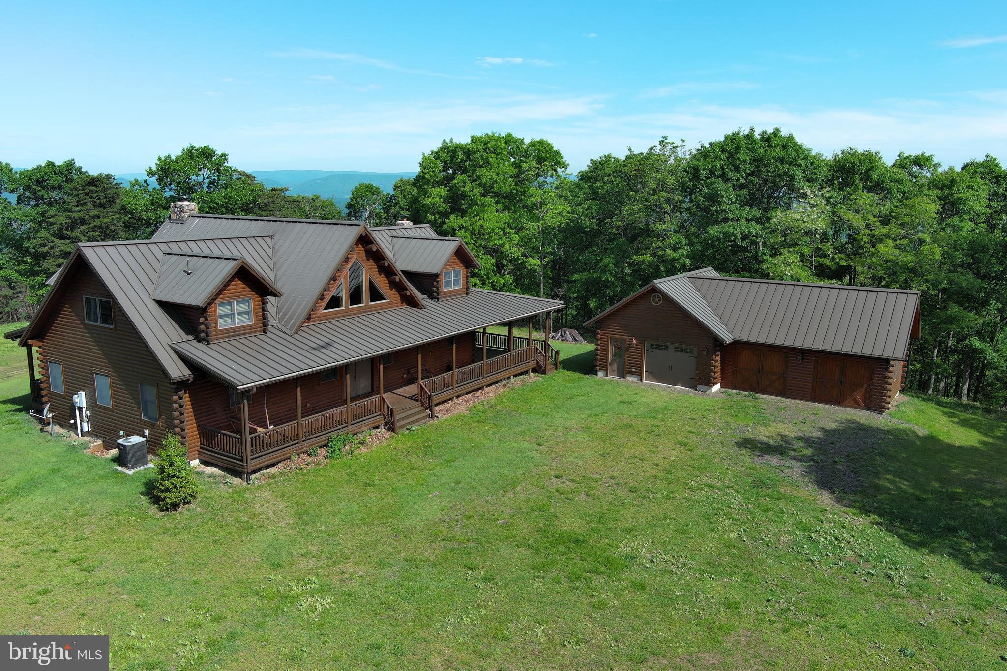 BLUFFS ON THE POTOMAC - Residential
