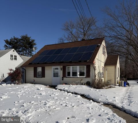 9 E WILLIAMS AVENUE BARRINGTON NJ 08007