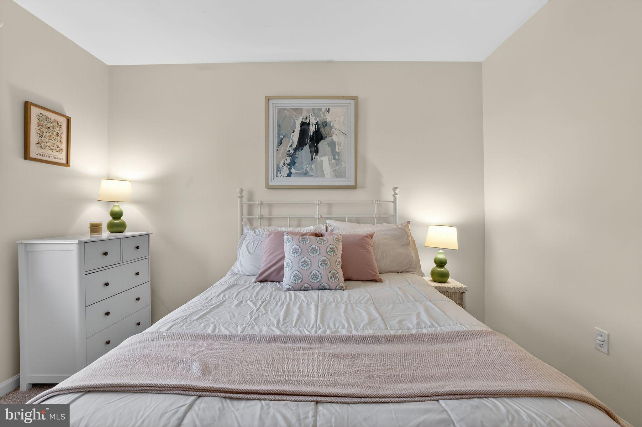 SELBY ON THE BAY - Residential