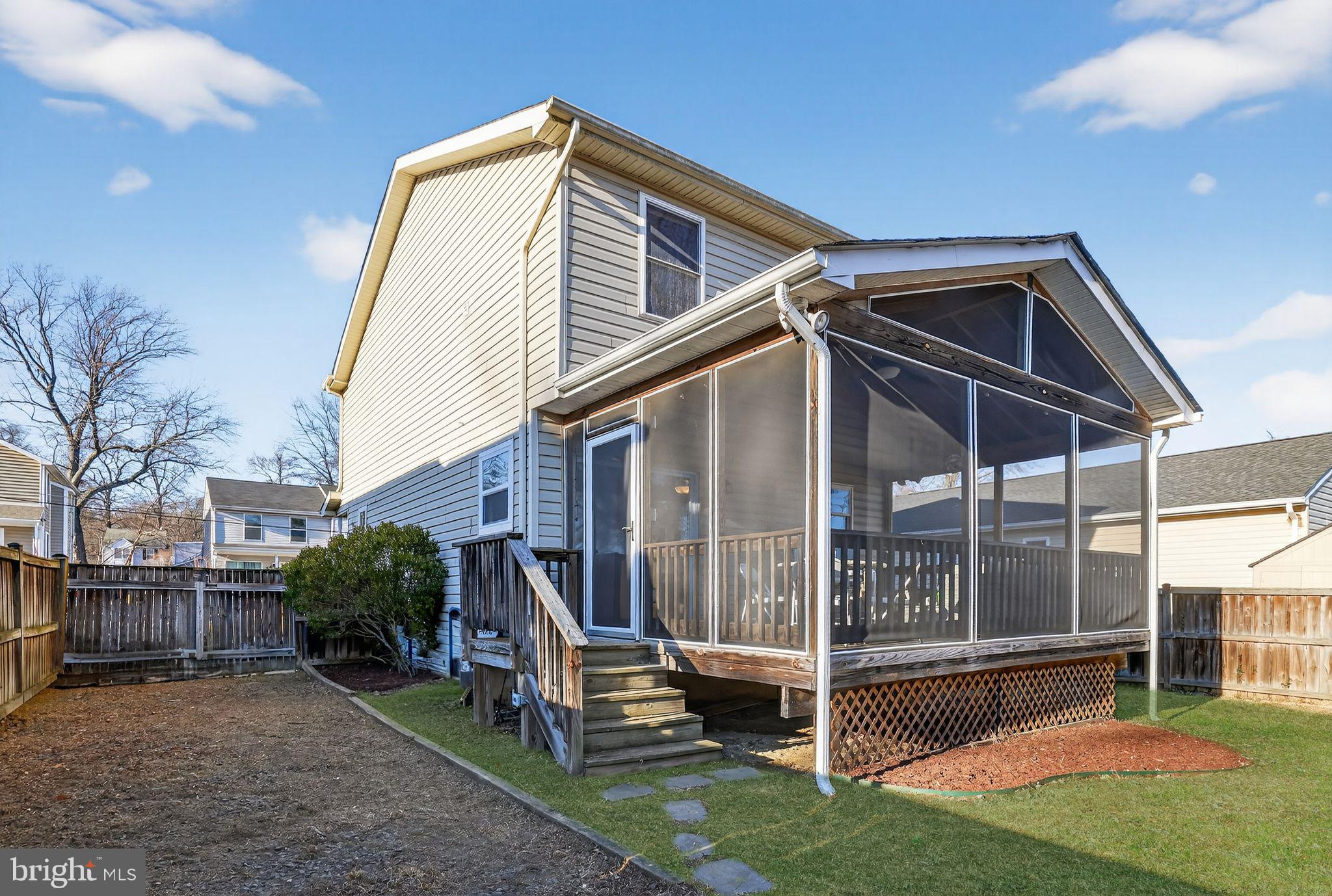 SELBY ON THE BAY - Residential