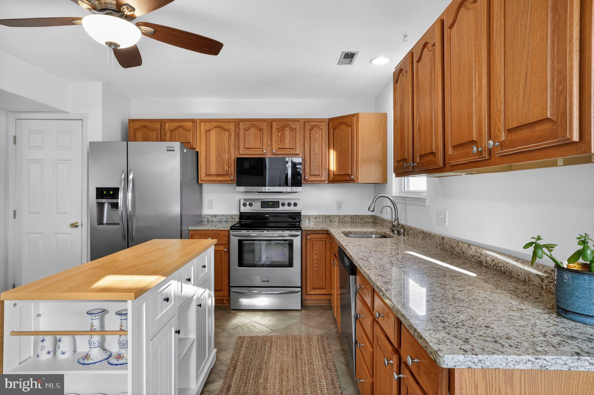 SELBY ON THE BAY - Residential