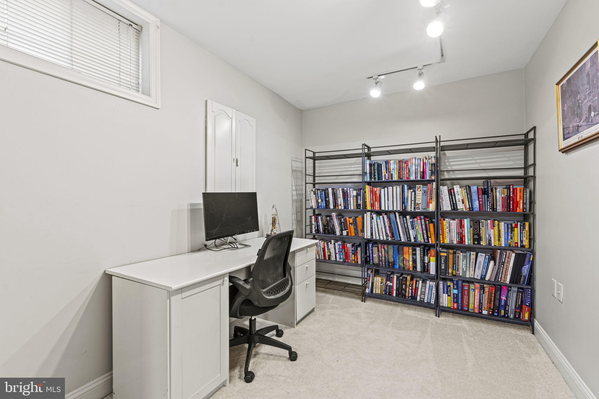 WOODLAND VILLAGE - Residential