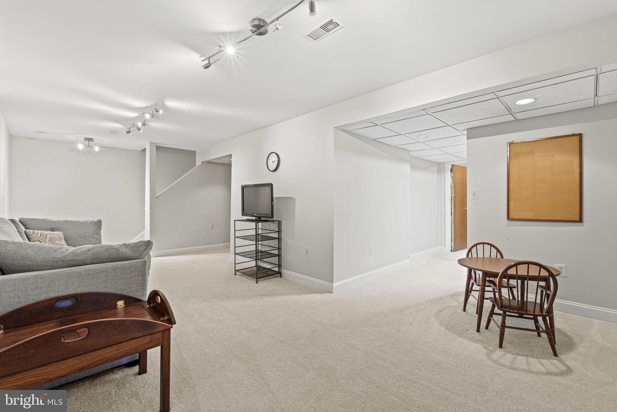 WOODLAND VILLAGE - Residential