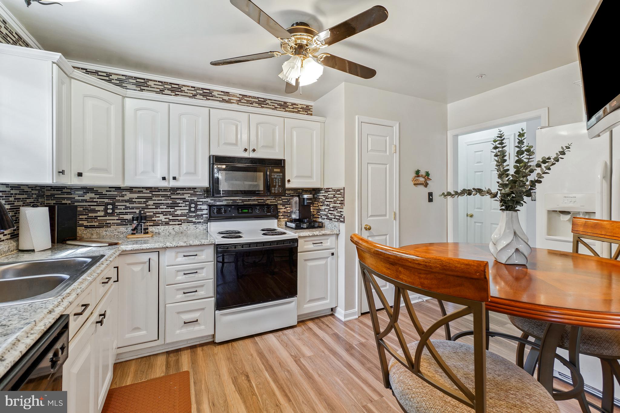 GOOD MEADOWS - Residential