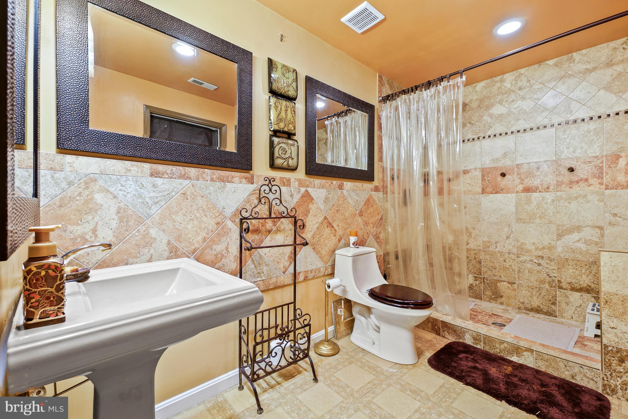 GOOD MEADOWS - Residential