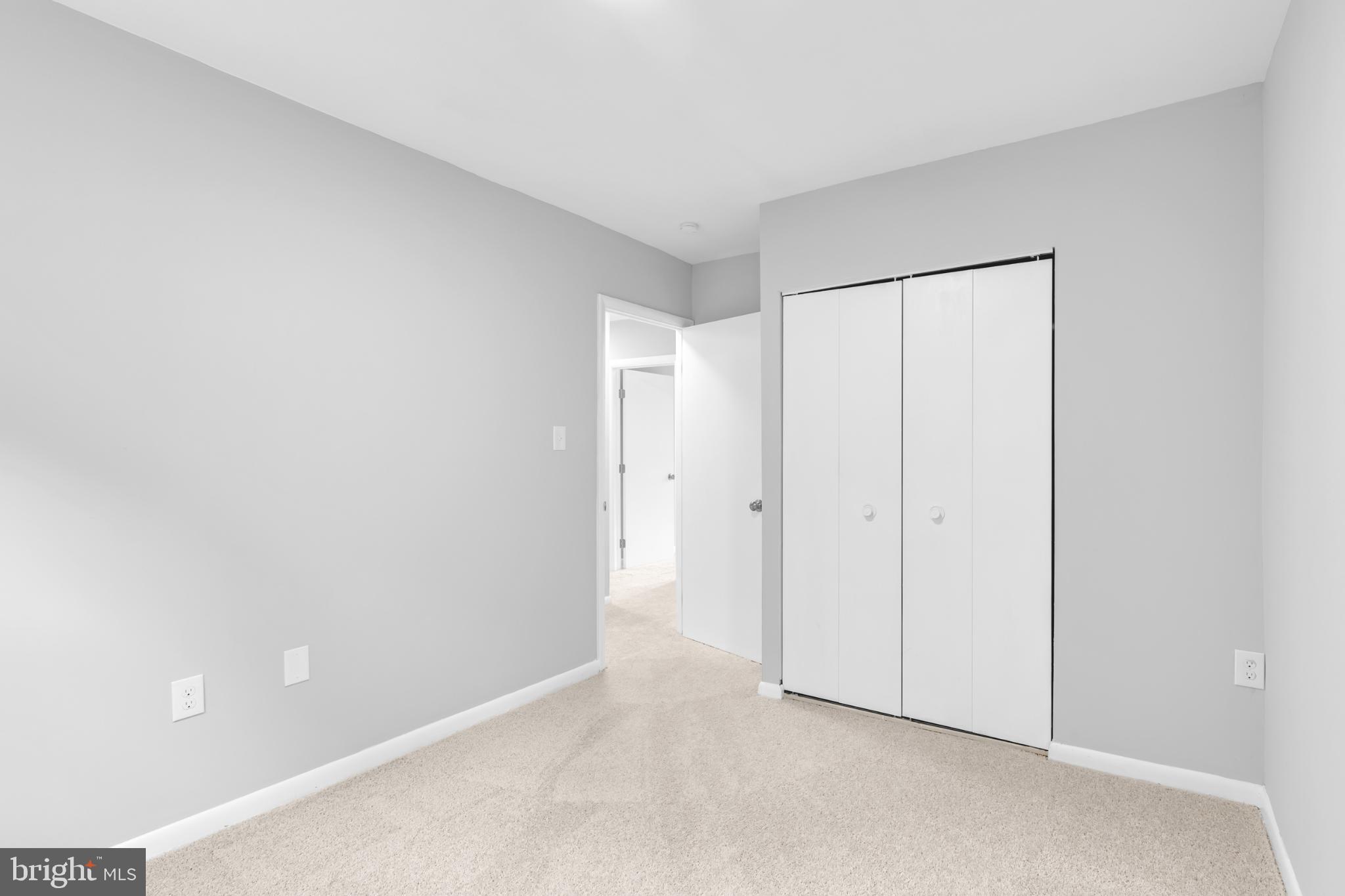 SOUTHGATE WOODS TOWNHOUSES - Residential