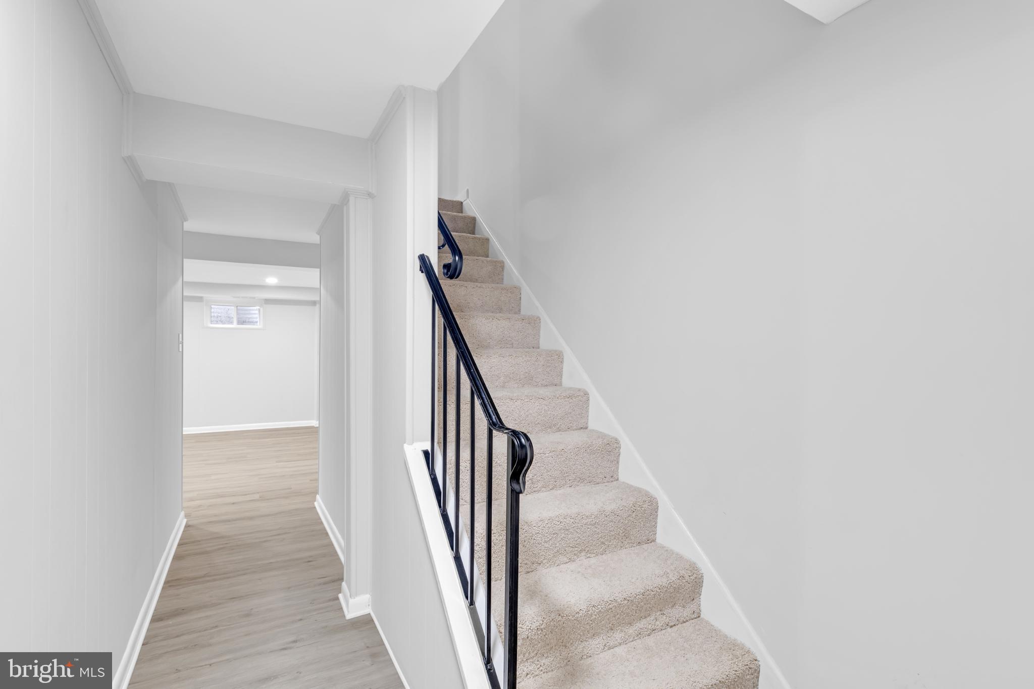 SOUTHGATE WOODS TOWNHOUSES - Residential