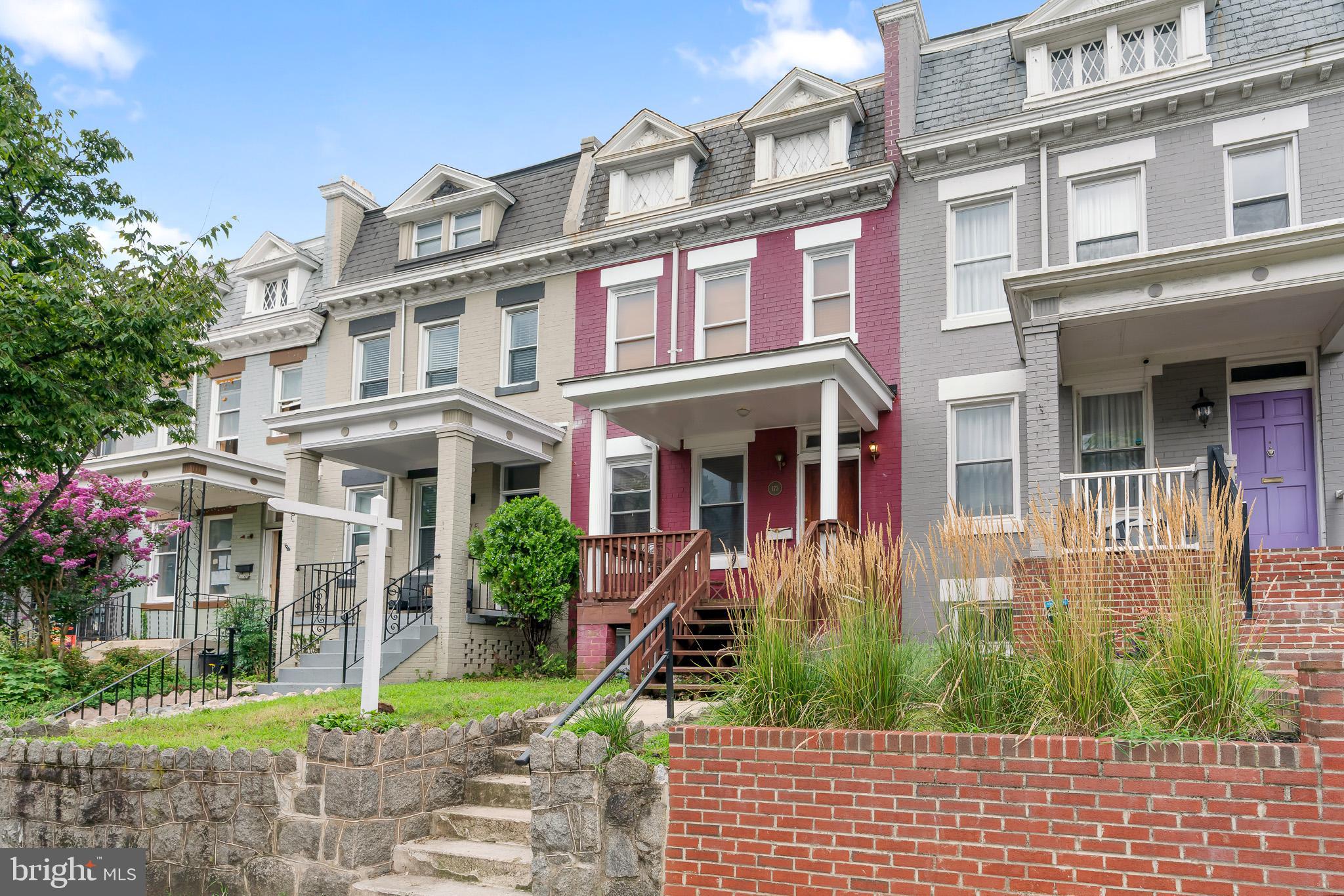 173 V STREET NE