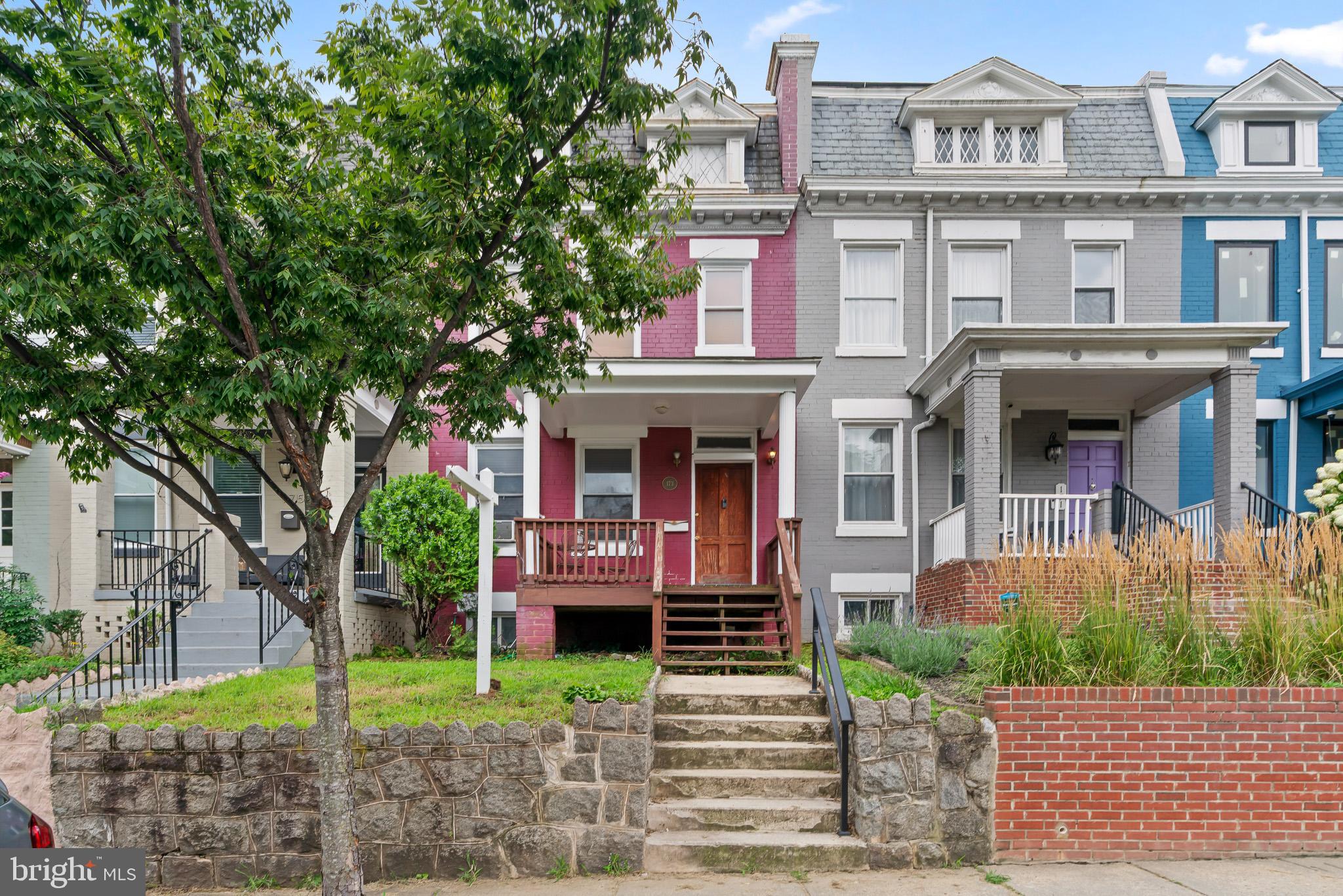 173 V STREET NE