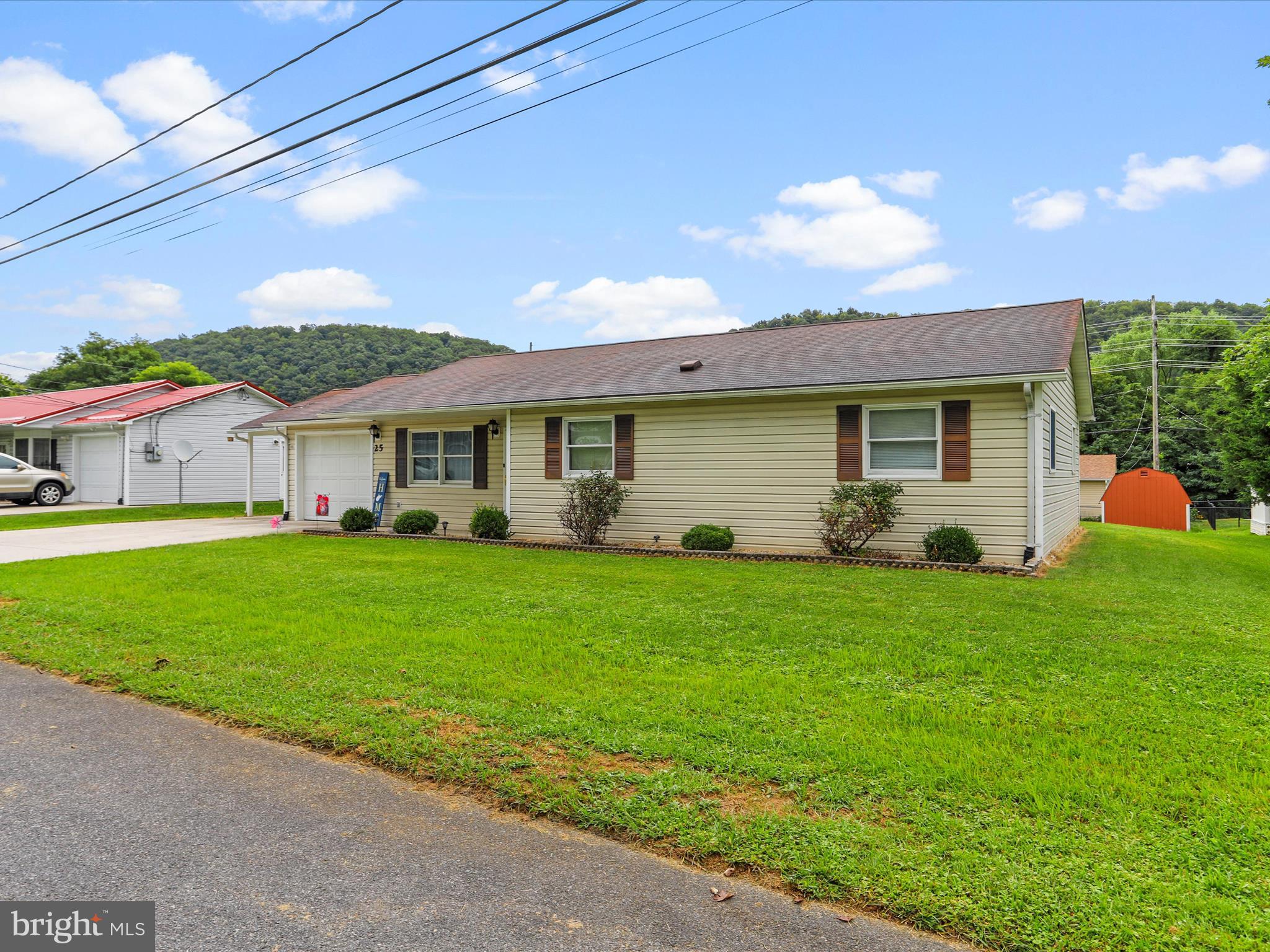 QUAIL VALLEY ESTATES - Residential