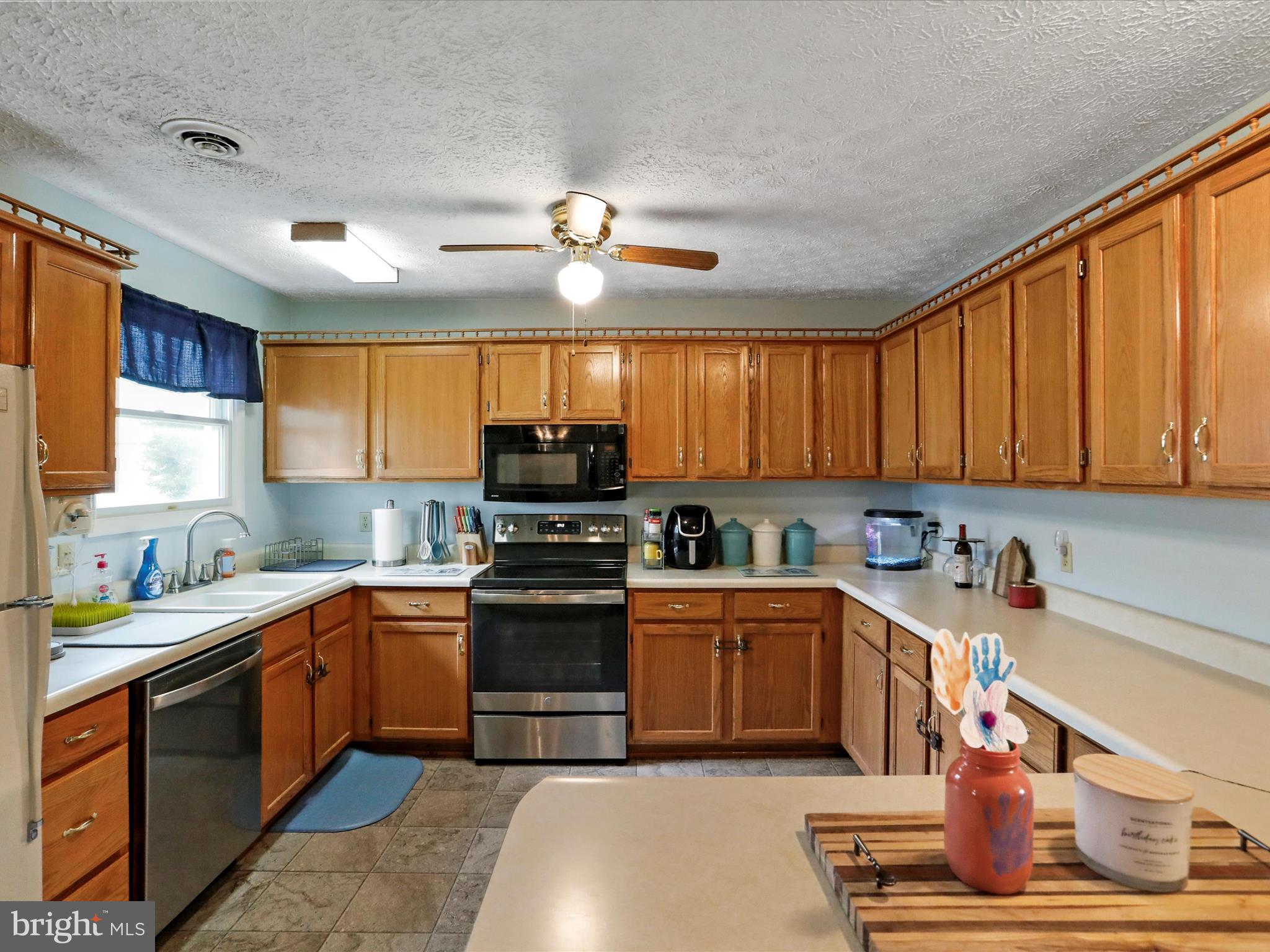 QUAIL VALLEY ESTATES - Residential