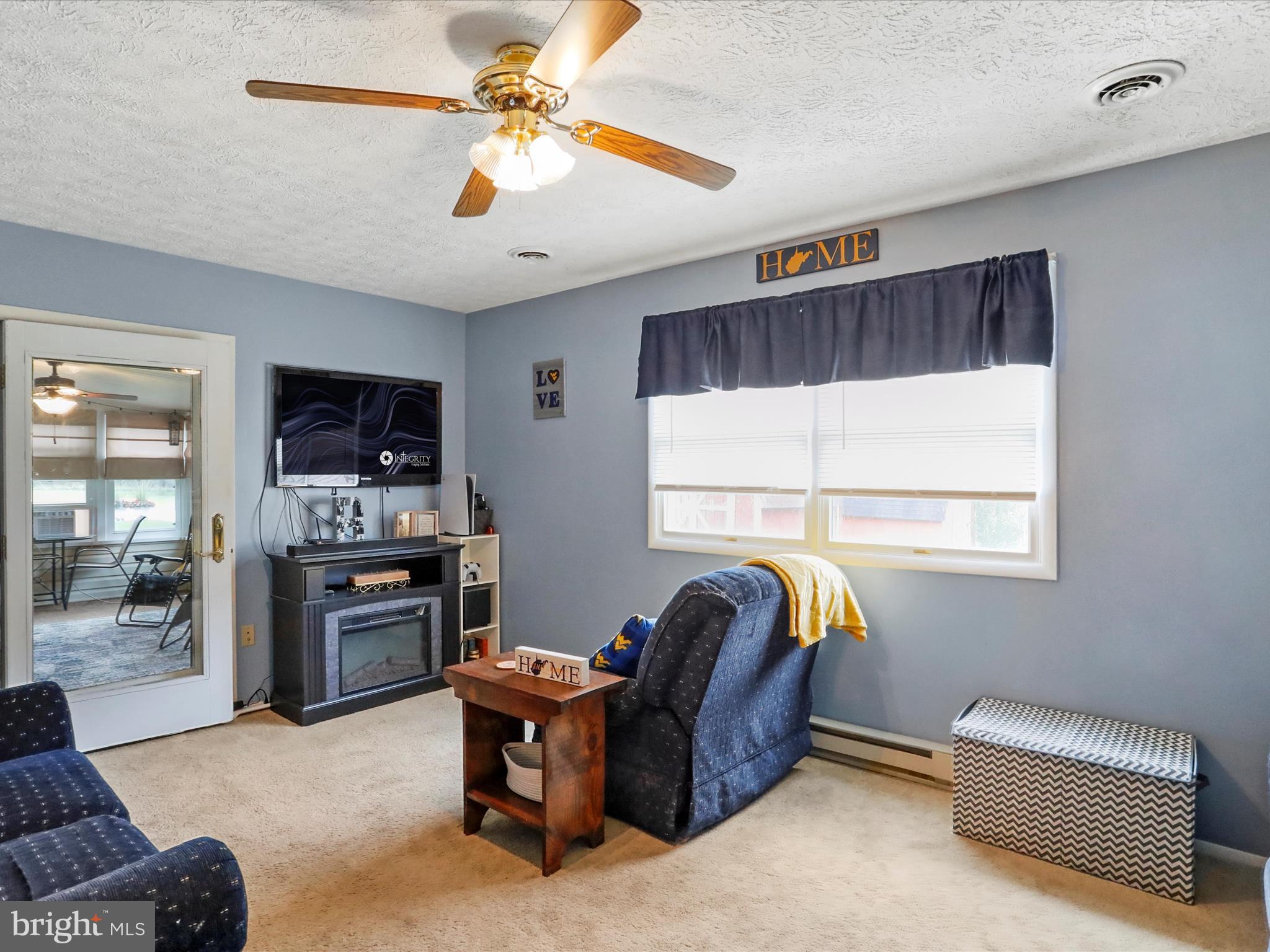 QUAIL VALLEY ESTATES - Residential