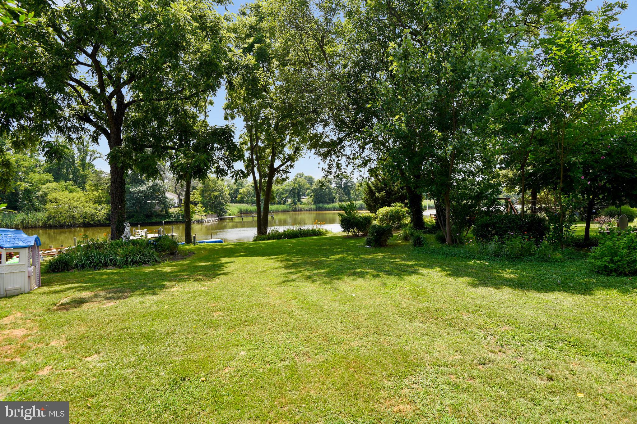 RIVIERA BEACH - Residential