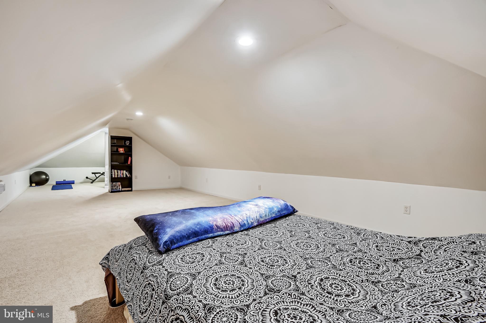 RIVIERA BEACH - Residential