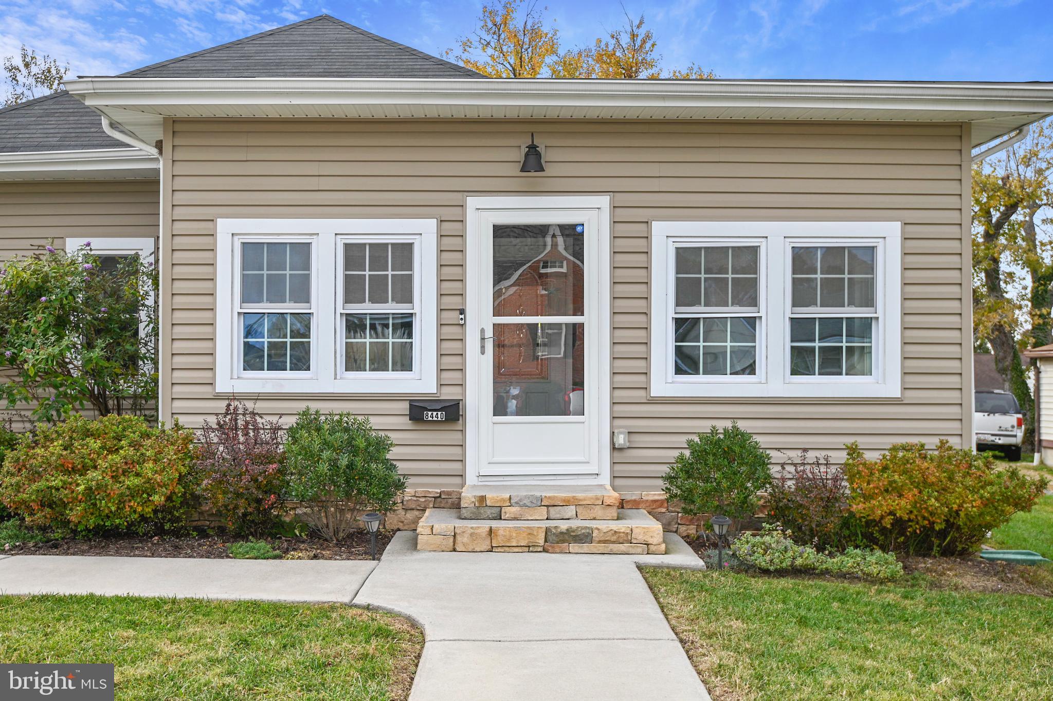 RIVIERA BEACH - Residential