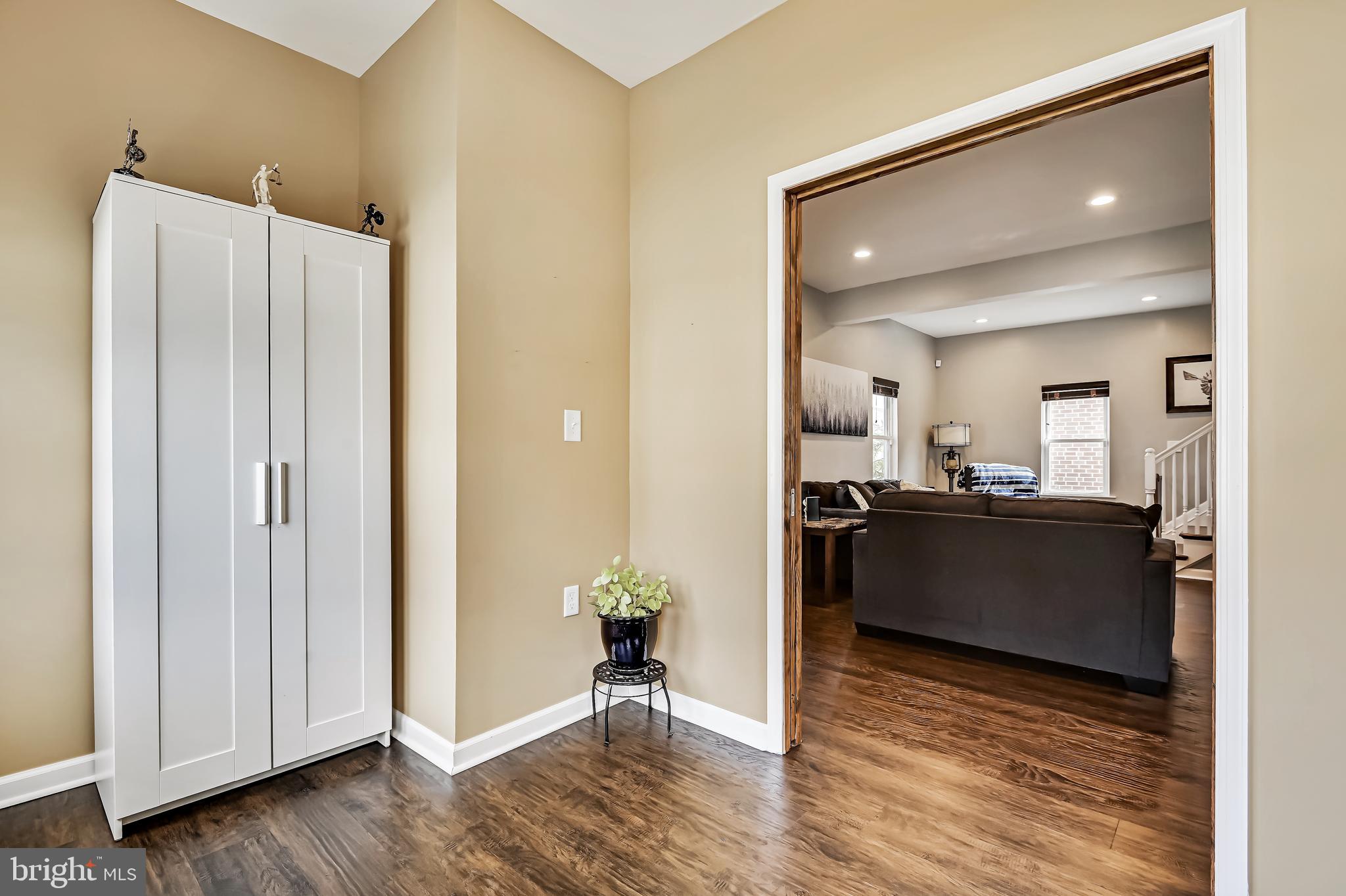 RIVIERA BEACH - Residential